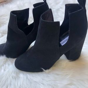 Steve Madden open side boots black